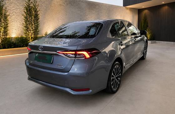 TOYOTA COROLLA 1.8 VVT-I HYBRID FLEX ALTIS PREMIUM CVT TOYOTA COROLLA 1.8 VVT-I HYBRID FLEX ALTIS PREMIUM CVT